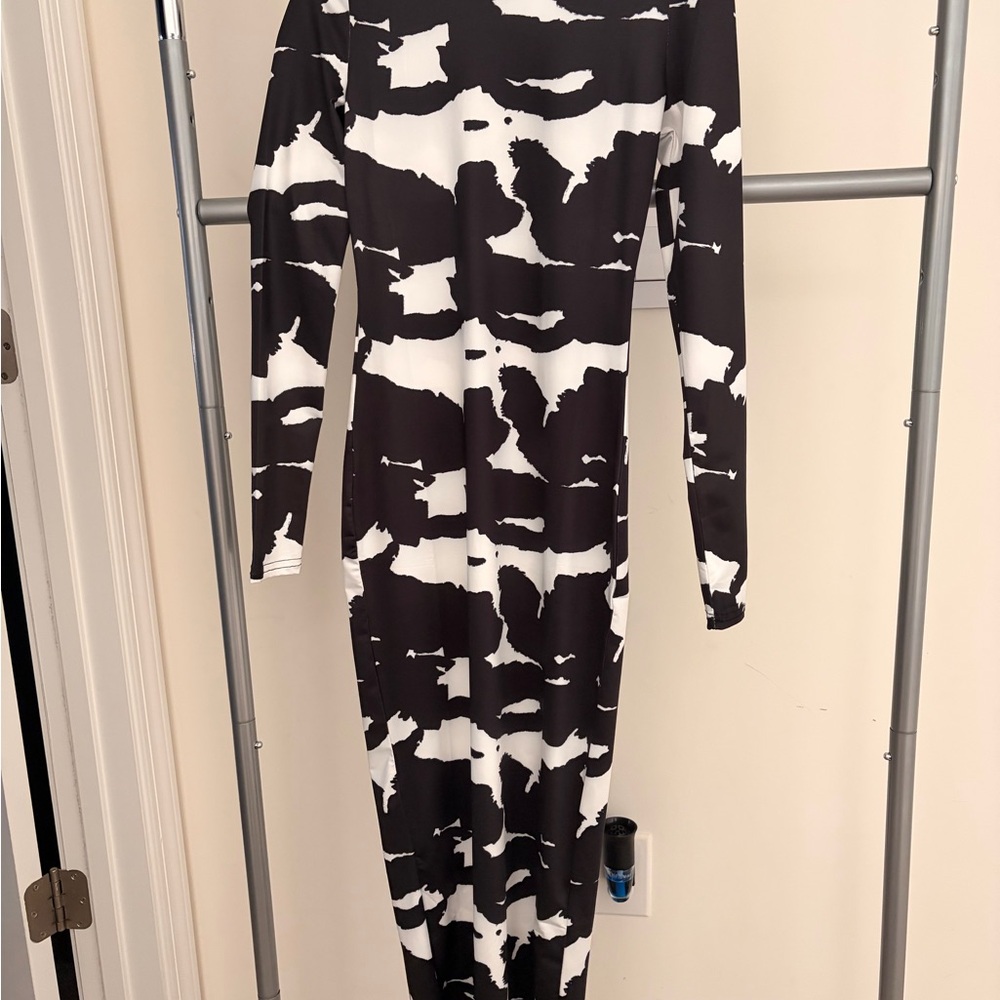 Fashion Nova Black and White Midi Dress